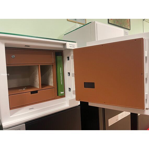 Отделка внутренней панели двери BRIXIA